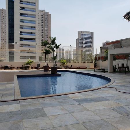 Moderno Flat Com Vista Para O Parque Vaca Brava Goiânia Esterno foto
