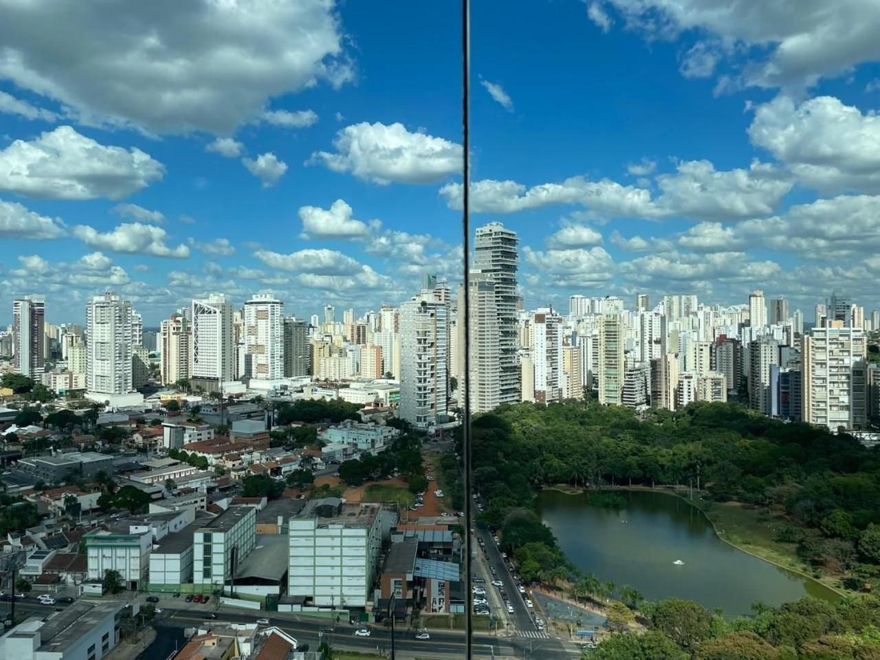 Moderno Flat Com Vista Para O Parque Vaca Brava Goiânia Esterno foto