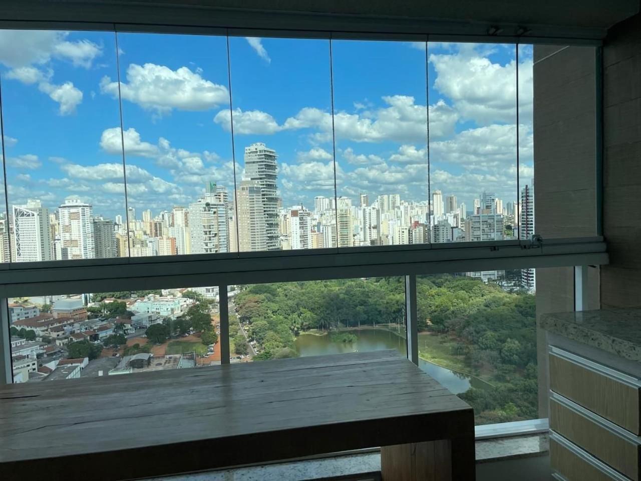 Moderno Flat Com Vista Para O Parque Vaca Brava Goiânia Esterno foto